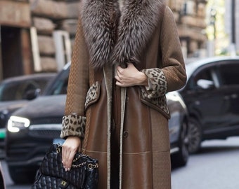 Designer High-end Real Fox Fur Collar, Real Sheep Fur Integrated Coat