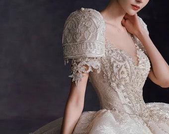 New Luxury Court Style Wedding Dress Short Sleeve Big Long Train Wedding Dress -YFSN99