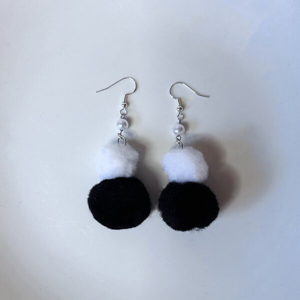 Black/White Pom-Pom Earrings