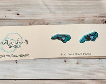 NC shape Stud Earrings