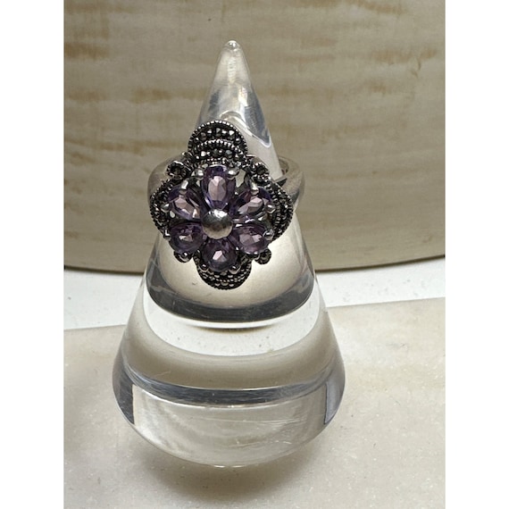 Vintage Silvertone Ring with Faux Purple Gemstone 