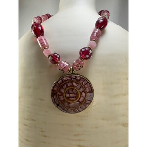 Vintage Avenue Pink Rock Medallion
