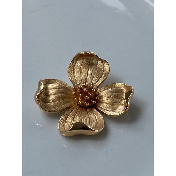 Vintage Trifari Crown Gold-tonr Brooch - image 1