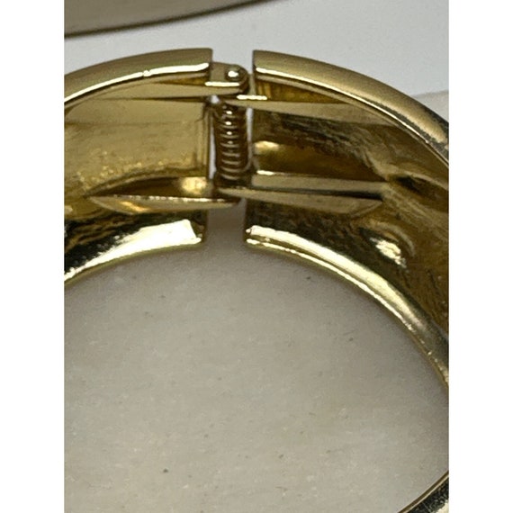 Vintage Clasp Bracelet with Black Enamel Detailing - image 4