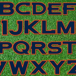 Denver Football Alphabet und Zahlen, Football Buchstaben PNG, Lettering Kit PNG, Marine & Orange Buchstaben, College Varsity, Jersey Lettering Kit
