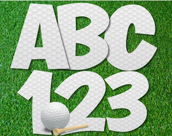 Op de afbeelding: Witte letters A, B, C, 1, 2 en 3 met een golfbaltextuur. De letters bevinden zich op een groene grasachtergrond.
