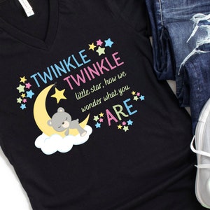 TWINKLE TWINKLE Little Star Gender Reveal PNG Sublimatie Iron On Transfers - Print On Demand - T-shirts - Warmtepers - Schattige beer en sterren