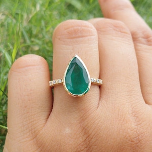 Pear shape Natural emerald diamond ring genuine vivid green emerald teardrop emerald diamond ring bezel emerald diamond ring for wedding