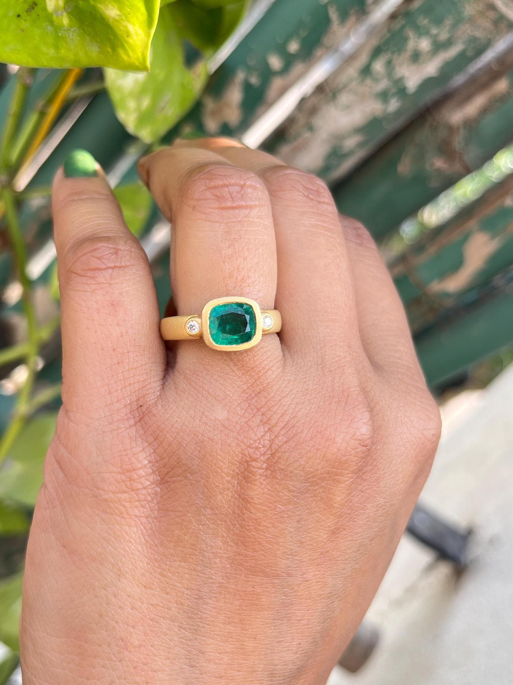 Natural Emerald Halle Berry Ring / Colombian Emerald Ring / GIA