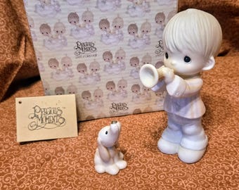 Precious Moments Figurine "HE Is My Song" 1984