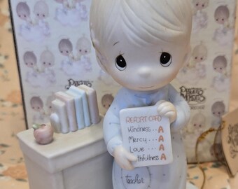 Vintage Precious Moments "Love Never Fails" 1984