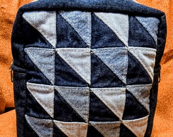Ridge Square Pouch