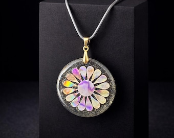 Colgante de flor holográfica / Diseño de pétalos de resina radiante con brillo reflectante suave