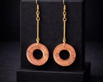 Círculos de resina con rubor suave / Pendientes minimalistas y ligeros con un brillo sutil