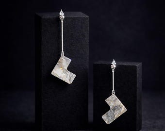 Pendientes colgantes de resina geométrica jaspeada / Diseño moderno y ligero