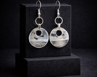 Pendientes colgantes de círculo monocromático abstracto / Joyería de resina pintada a mano