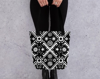 Afrocentric Tote Bag: Women's Stylish Accessory