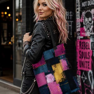 15x15 abstrakt lapptäcke i canvas, färgglad boho axelväska, livfull konstnärlig shoppingväska, texturerad grungegrafikhandväska