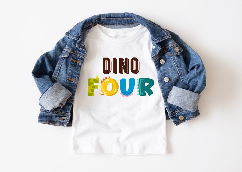 Dino Four bijpassende familieshirts, 4e verjaardag shirt, Mamasaurus, Dadasaurus, Mama Dinosaur, Dino Party, aangepaste verjaardag, Dinosaur Outfit afbeelding 2