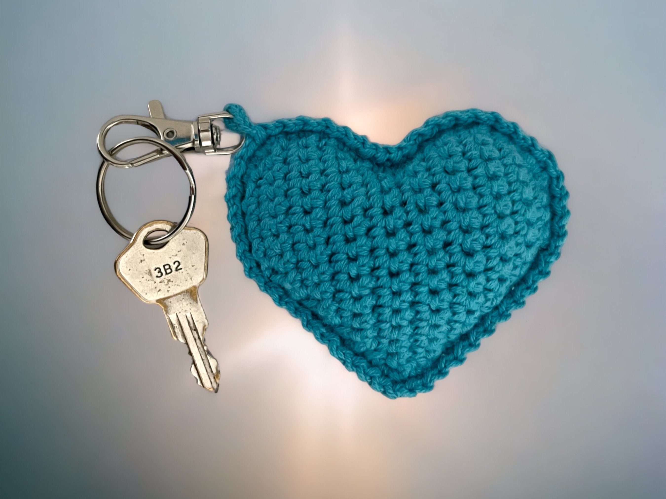 how to crochet heart bag & keychain (with wings & ribbons