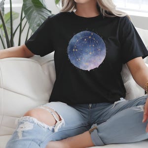Himmlische Sternenkarte T-Shirt, Astrologie Shirt, Unisex Grafik-T-Shirt, Kosmische Kunst Top, perfektes Astrologie Geschenk