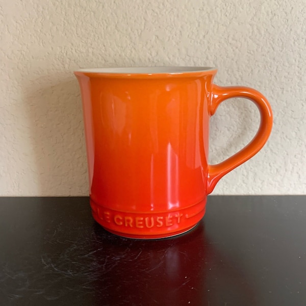 LE CREUSET Stoneware Coffee Mug / Tea Cup Color Flame 14 oz. - Preowned