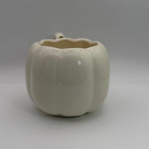 ANTHROPOLOGIE Figural Pumpa Vit Glaserad Mugg 473 ml - Begagnad bild 4