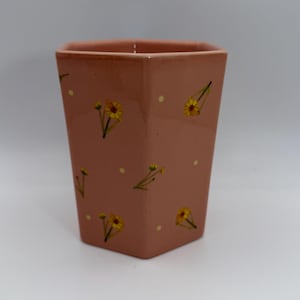 Taza ANTHROPOLOGIE Pia Mom Color Melocotón de 295 ml (10 oz) - Usada imagen 4