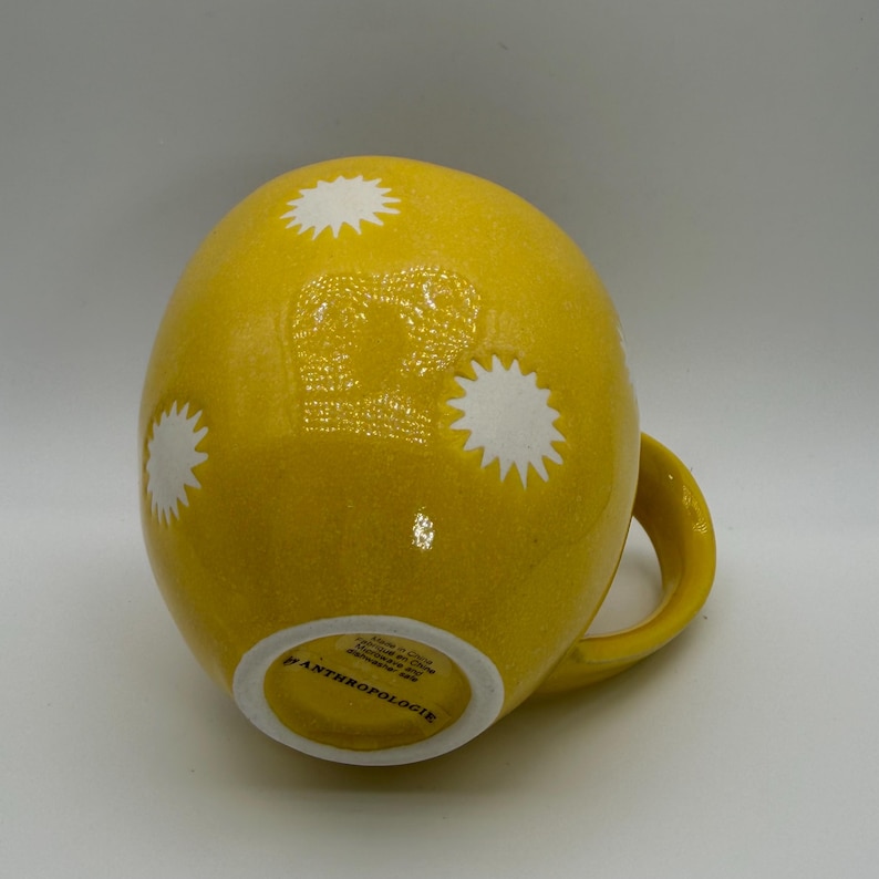 ANTHROPOLOGIE Vida Icon Yellow Motif Mug 14 oz. - Preowned image 6