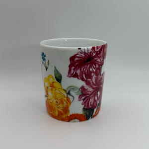 ANTHROPOLOGIE White Floral Mug 8 oz. - Preowned image 4