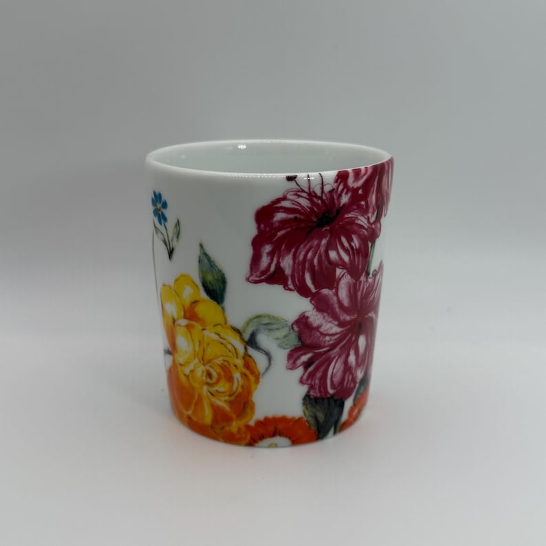 ANTHROPOLOGIE White Floral Mug 8 oz. - Preowned image 4