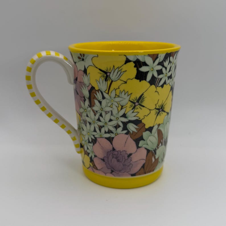ANTHROPOLOGIE Lyla Color Yellow Coffee Mug 9 oz. - Preowned image 3