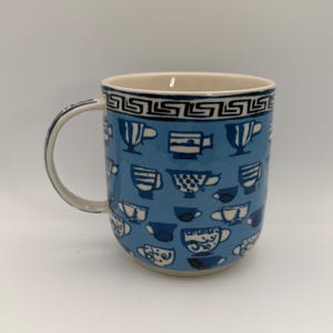 Taza de café griega ANTHROPOLOGIE Be Happy Gina de 355 ml (12 oz) - Usada imagen 3