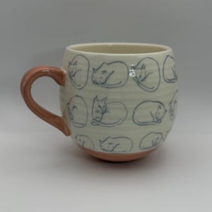 ANTHROPOLOGIE Leah Reena Goren Katt Stengodsmugg 340 ml – Begagnad bild 3