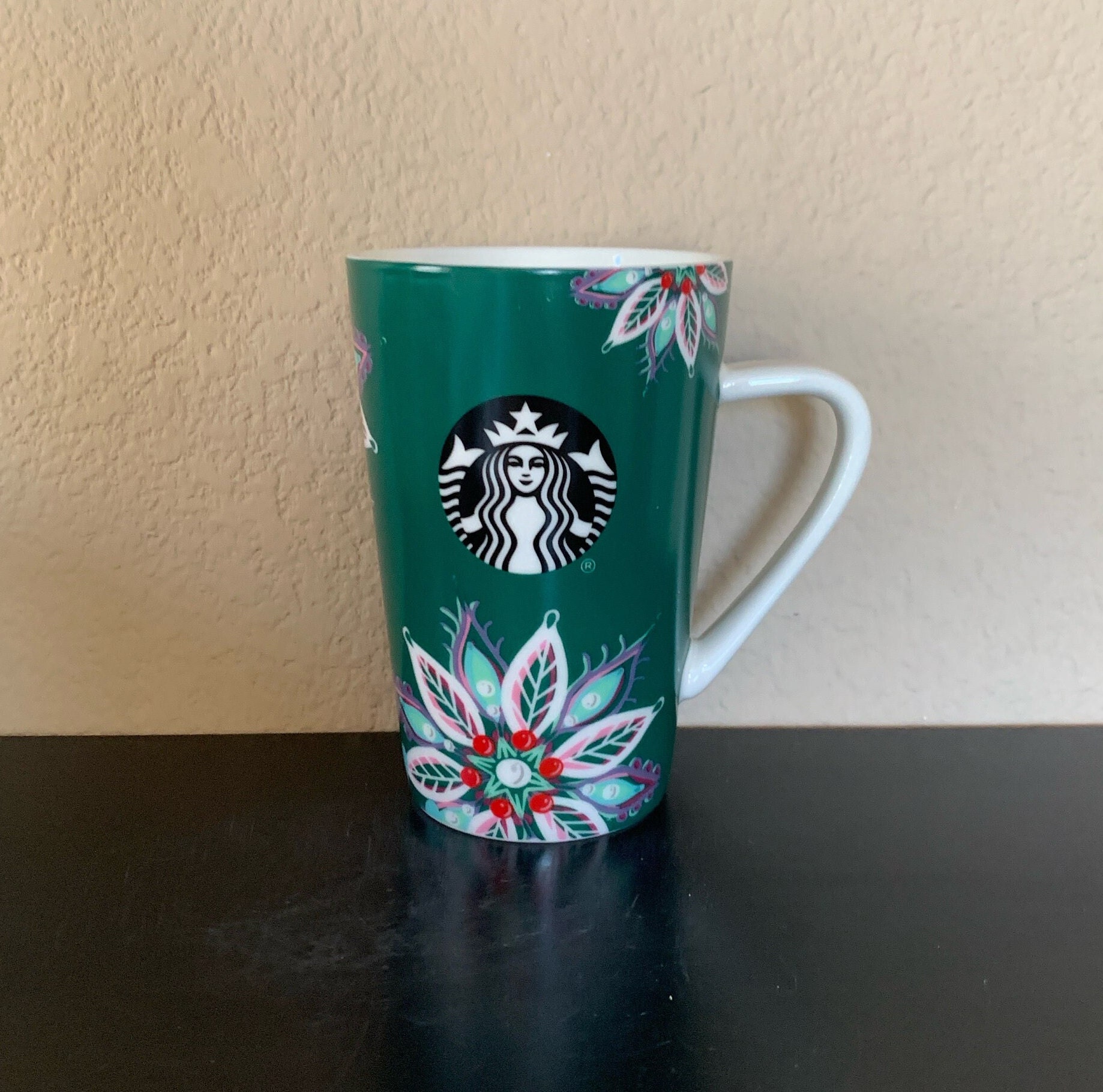 20 oz wide mouth hydro flask olive Hydro Flask 16oz Wide Mouth 16 Ounce Wide Mouth main image 0