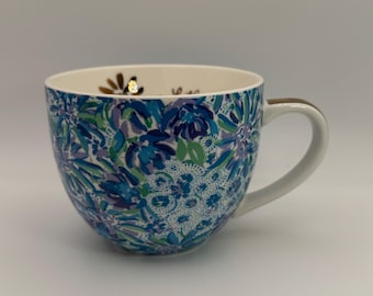 LILLY PULITZER Blue Floral with Gold Accents Signed Mug 14 oz. - Preowned