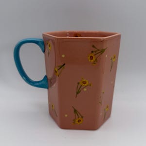 Taza ANTHROPOLOGIE Pia Mom Color Melocotón de 295 ml (10 oz) - Usada imagen 3