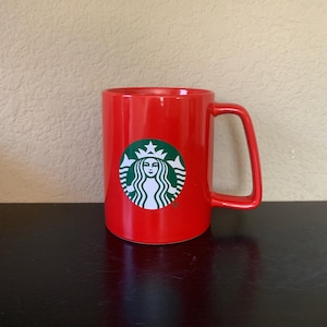 STARBUCKS Red Mermaid Logo Coffee Mug / Tea Cup 11 oz. - Preowned