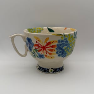ANTHROPOLOGIE Dodi Peacock Boho Floral Pedestal Mug 14 oz. - Preowned image 3