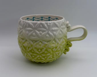 ANTHROPOLOGIE Mug vert et blanc ombré gaufré guimauve 8 oz - Occasion