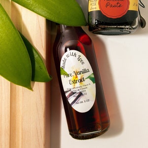 Pure Aged Vanilla Extract Artisan handmade with Madagascar Beans Bakers Ingredients Dessert Flavors