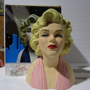 10 Inch Marilyn Monroe Porcelain Head Vase Licensed By Marilyn Monroe Estate