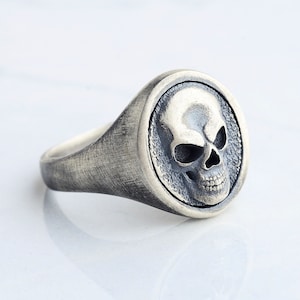 Sterling Silver Skull Relief Gothic Man Ring, Biker Skeleton Skull Punk Men Ring, Memento Mori, Gothic Gifts, Vampire Skull, Gift For Men