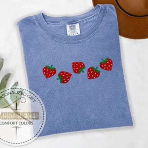Embroidered Strawberry Shirt, Comfort Colors Gifts, Summer Embroidered Shirt, Spring Gift Tee, Cottagecore Fruit Tshirt, Beach Vacation