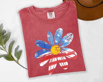 Flower USA Shirt, 4th of July Shirt, Comfort Colors Tshirt Daisy America Tshirt, Red White Blue, Cute American Tee, America Flag Tee