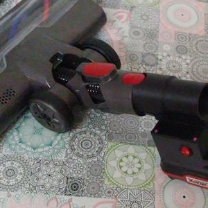 3D-STL-Modell. Dyson-Bürstenadapter für klassischen Staubsauger. Bürste angetrieben durch Parkside 20V X20 Vteam-Batterie