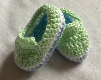 Handmade Crochet Baby Shoes, Baby Slip-ons, Gender Neutral, 0-3 Months