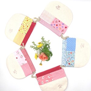 Pochette ronde à cordon, jolie pochette en tissu à cordon, petit motif floral, patchwork, fabriquée au Japon, trousse de maquillage, trousse à accessoires