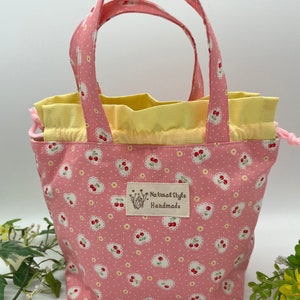 Sac fourre-tout à cordon de serrage à motif cerise, mini sac à déjeuner de loisirs et de shopping, fabriqué au japon