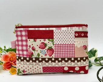 Zipper pouch, cute strawberry patch pattern fabric pouch, made in Japan, makeup pouch, accessory case, C